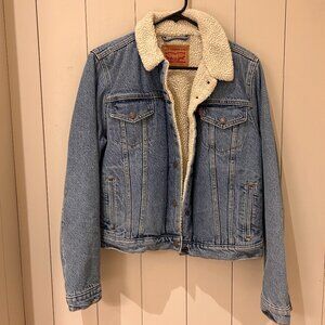 Womens Levi Strauss Sherpa Trucker Jean Jacket Medium Wash Denim SIZE L